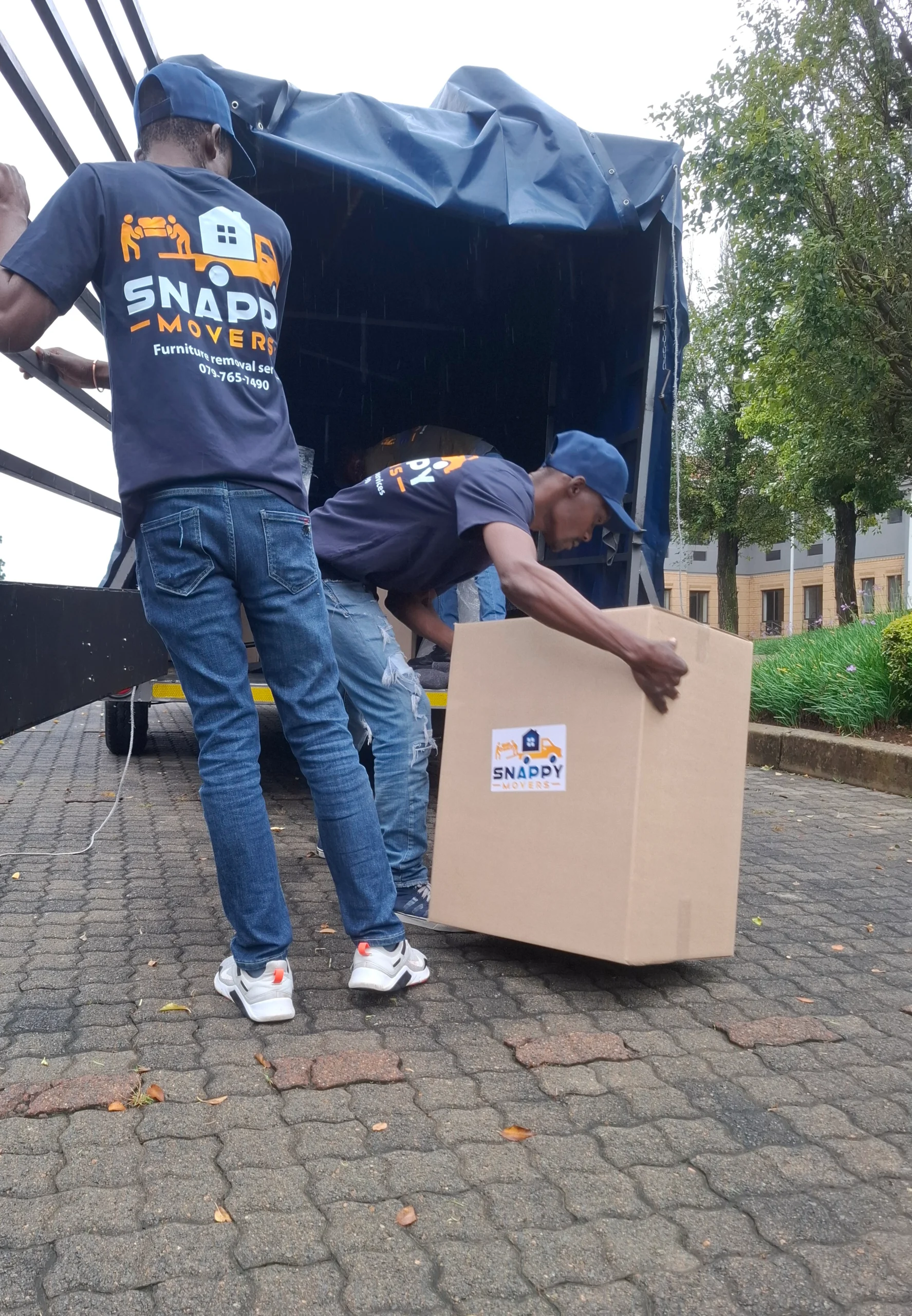 Snappy movers